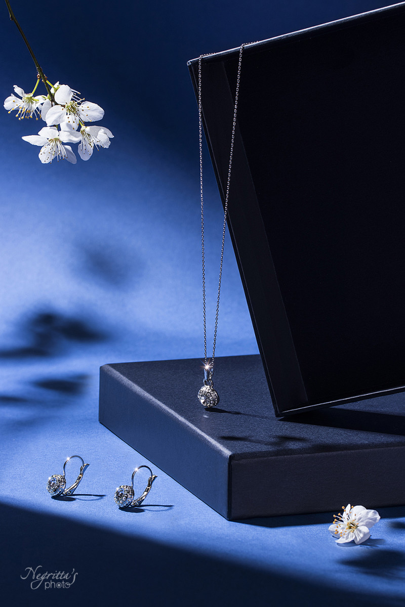 Jewellery & spring_small.jpg